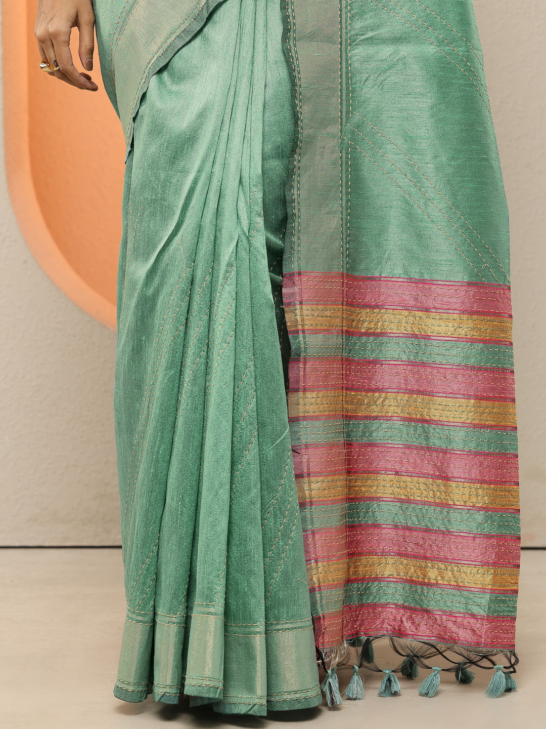 Green Embellished Silk Blend Sarees With Unstitched Blouse Piece
