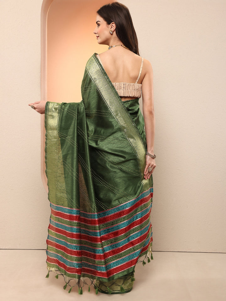 Green Embellished Silk Blend Sarees With Unstitched Blouse Piece