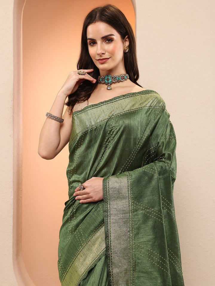 Green Embellished Silk Blend Sarees With Unstitched Blouse Piece