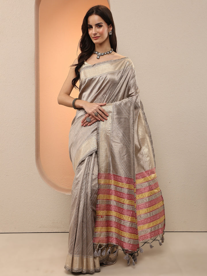 Grey Embellished Silk Blend Saree With Unstitched Blouse Piece