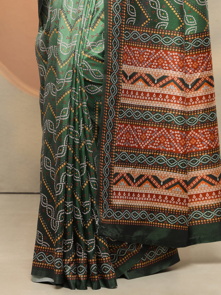Green Bandhani Printed Silk Blend Saree With Unstitched Blouse Piece