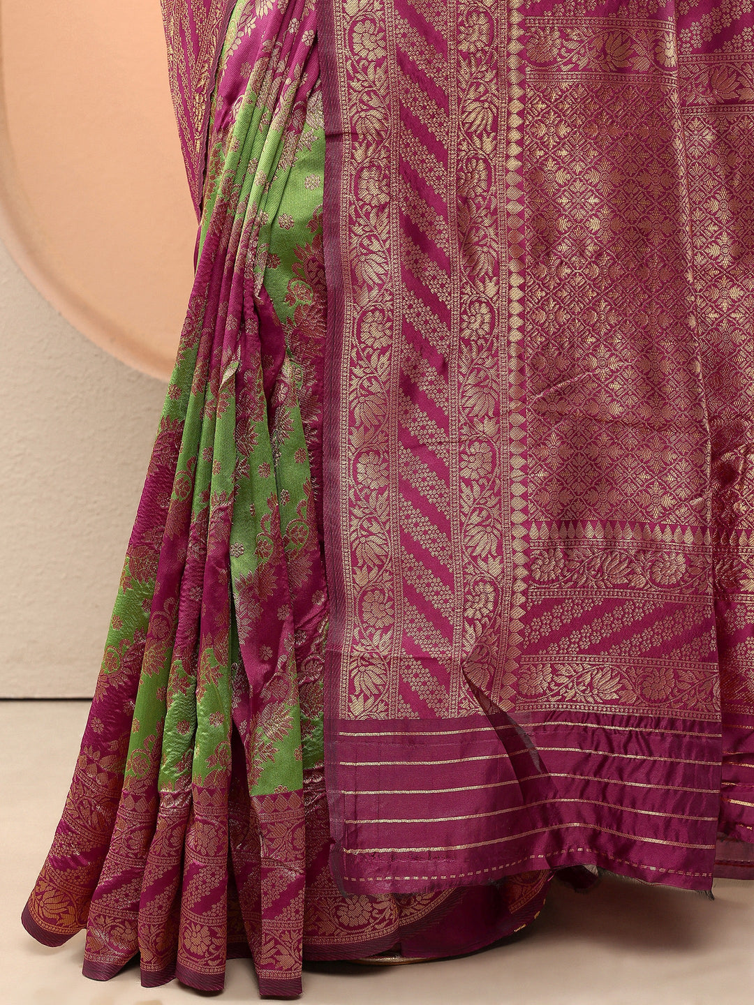Green Woven Design Silk Blend Sarees With Unstitched Blouse Piece