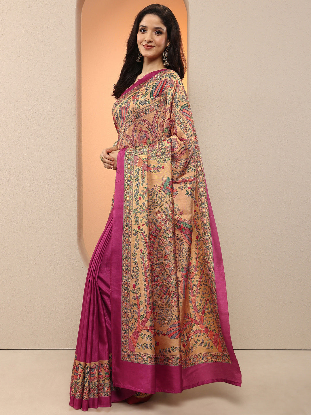 Gold Tribal Printed Silk Blend Saree With Unstitched Blouse Piece