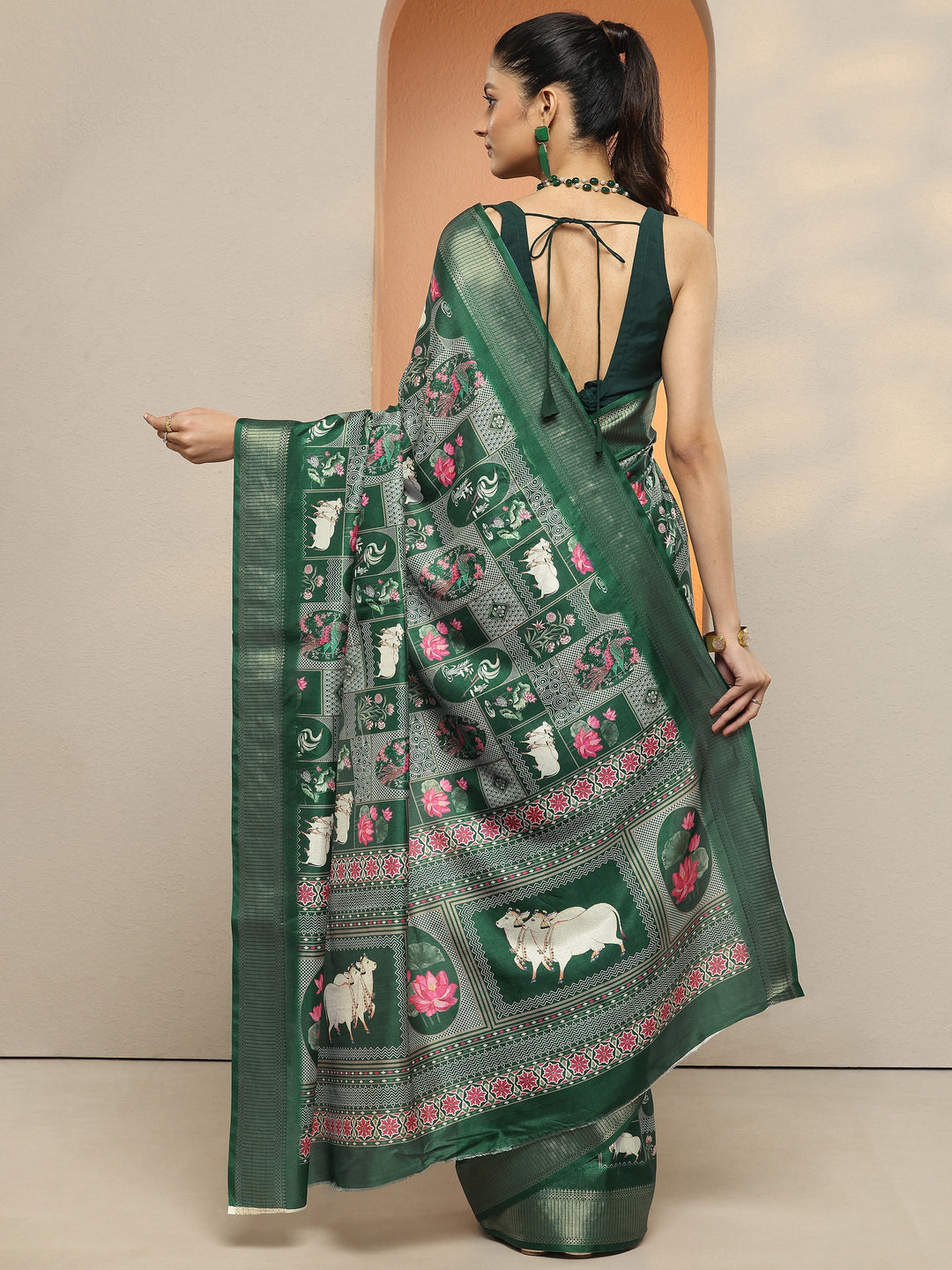Green Printed Silk Blend Saree With Unstitched Blouse Piece