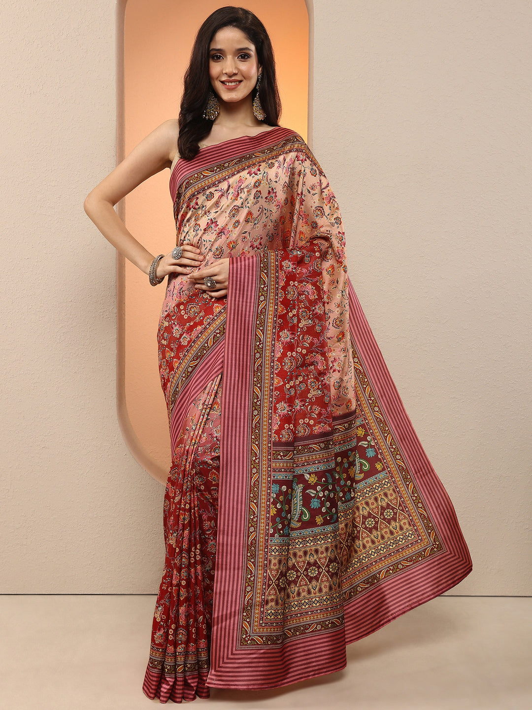 Peach Printed Silk Blend Saree With Unstitched Blouse Piece