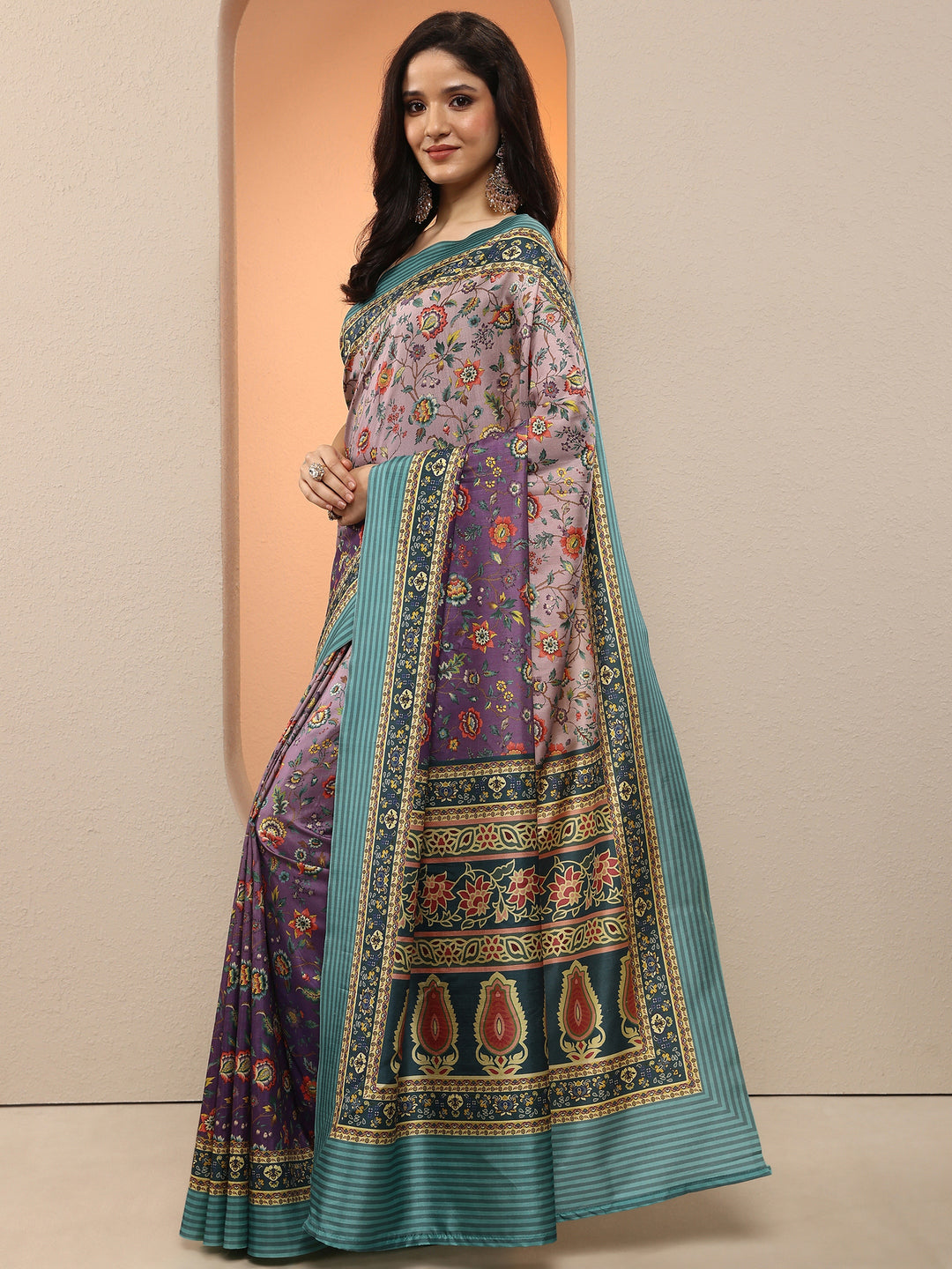Purple Printed Silk Blend Saree With Unstitched Blouse Piece