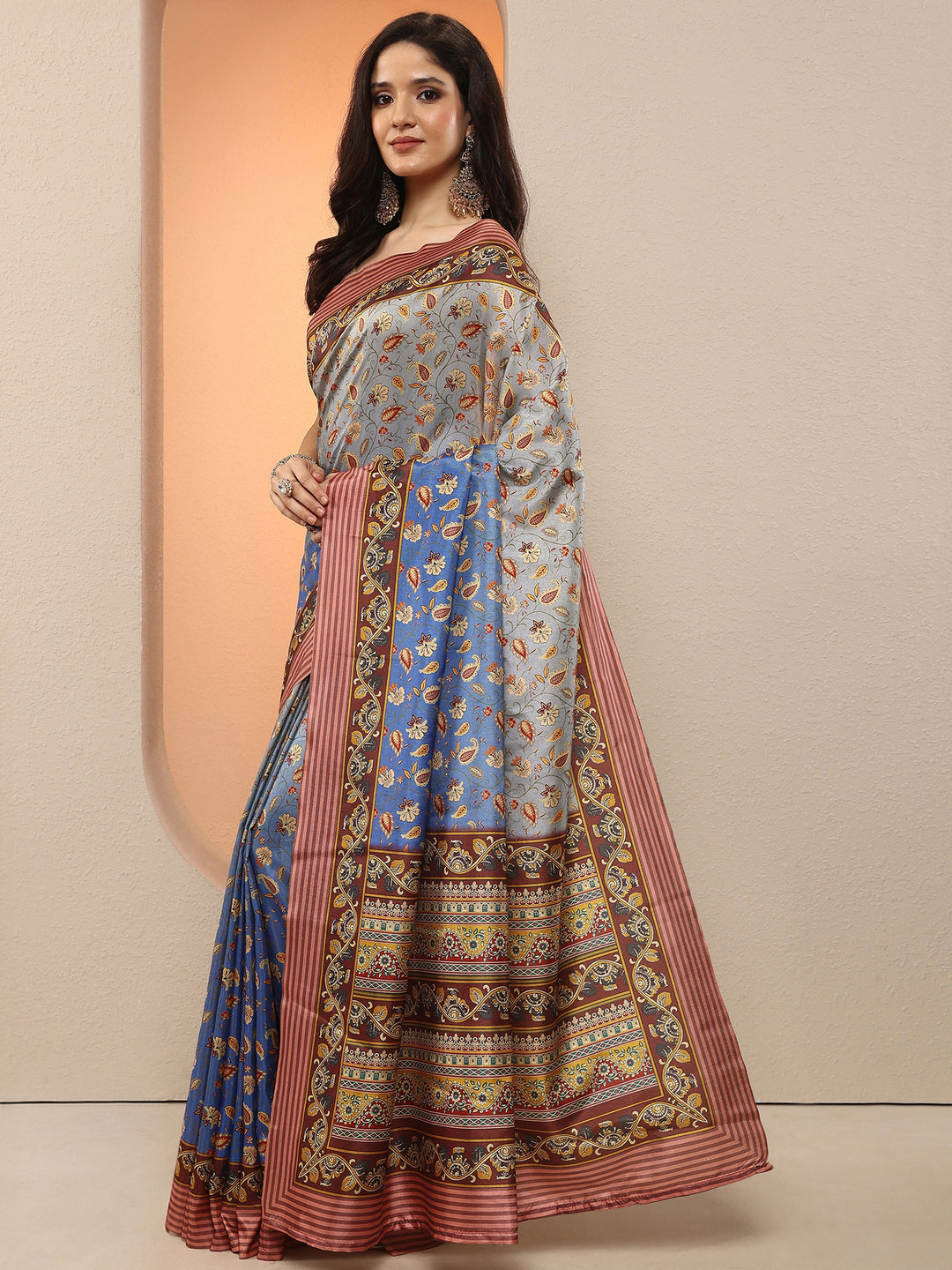 Blue Printed Silk Blend Saree With Unstitched Blouse Piece