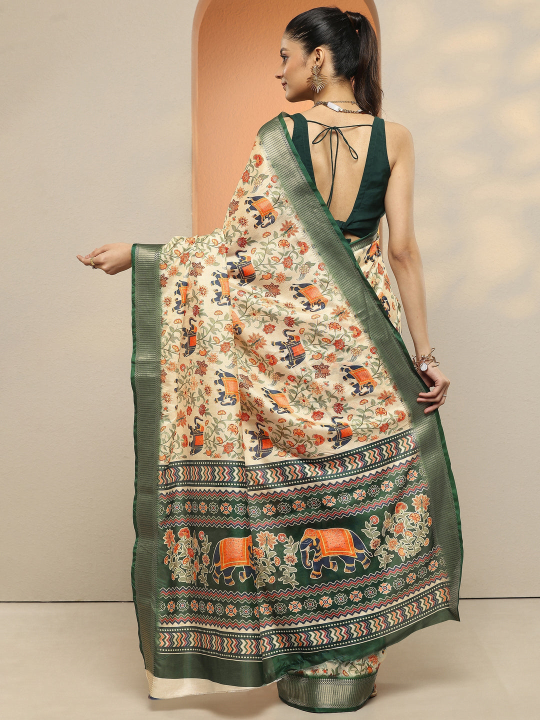 Beige Printed Silk Blend Saree With Unstitched Blouse Piece