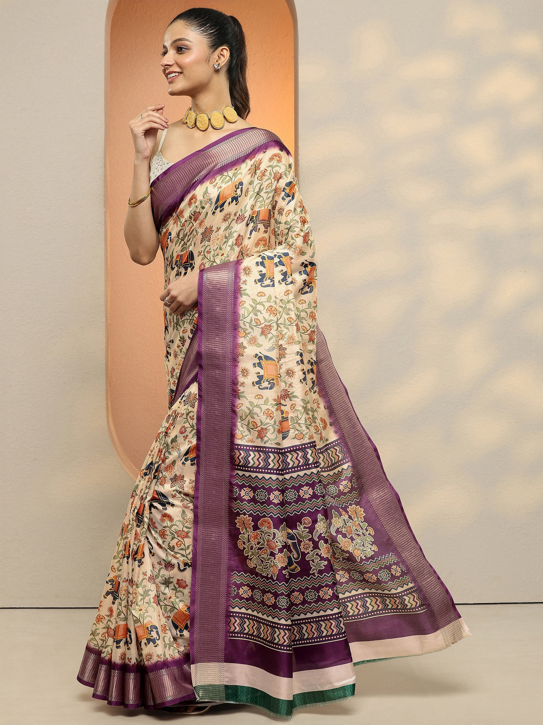 Beige Printed Silk Blend Saree With Unstitched Blouse Piece