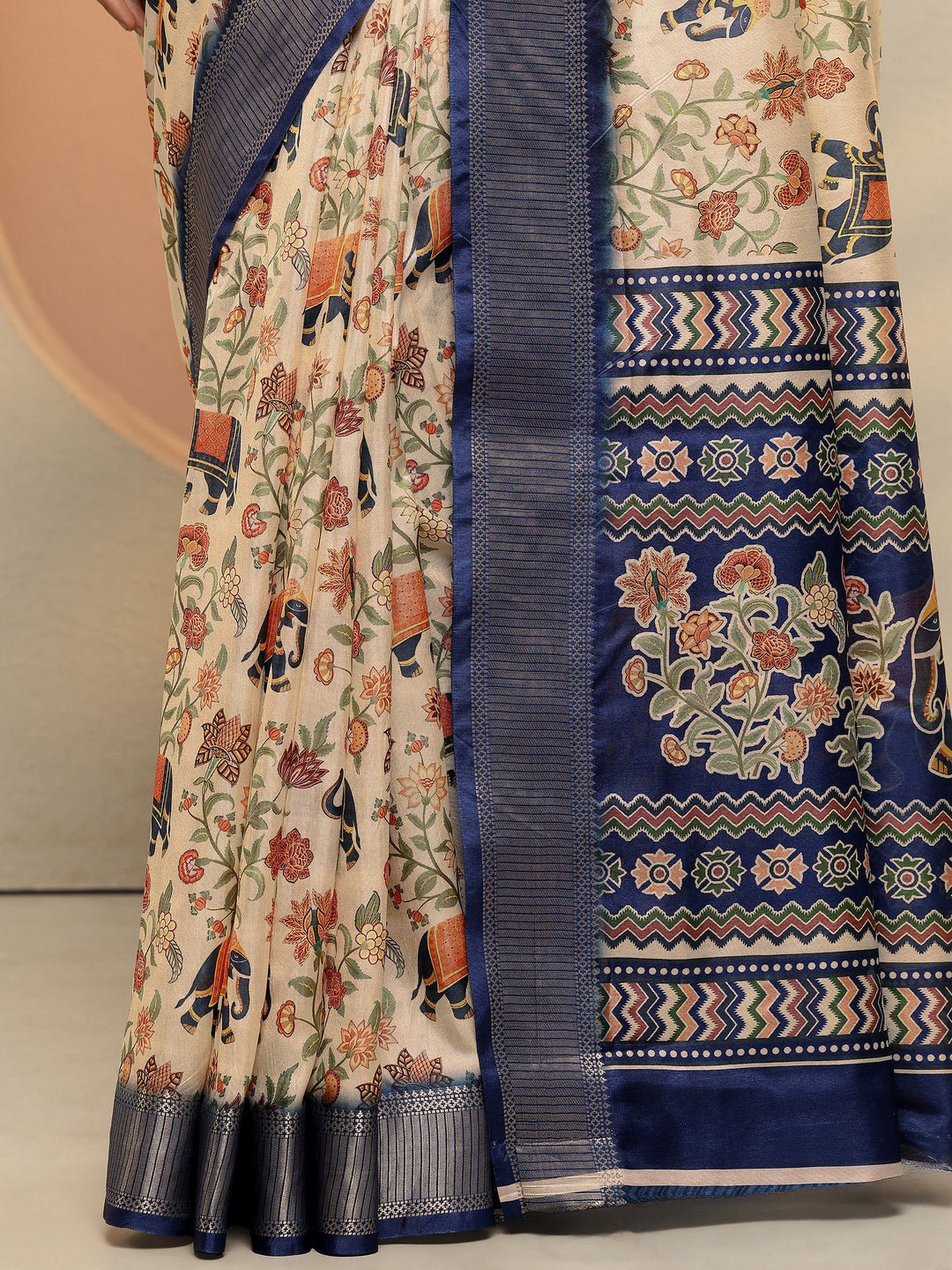 Beige Printed Silk Blend Saree With Unstitched Blouse Piece