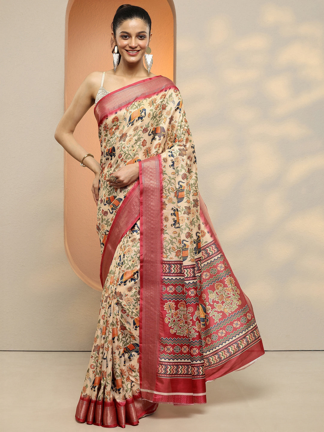 Beige Printed Silk Blend Saree With Unstitched Blouse Piece