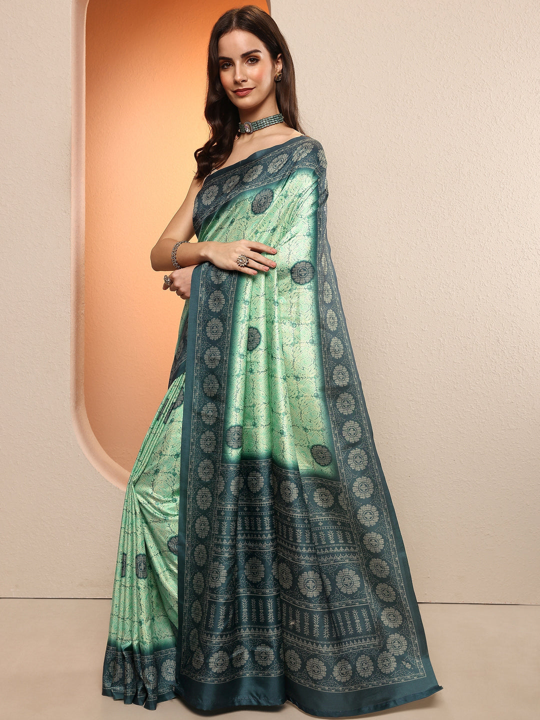 Green Printed Silk Blend Sarees With Unstitched Blouse Piece