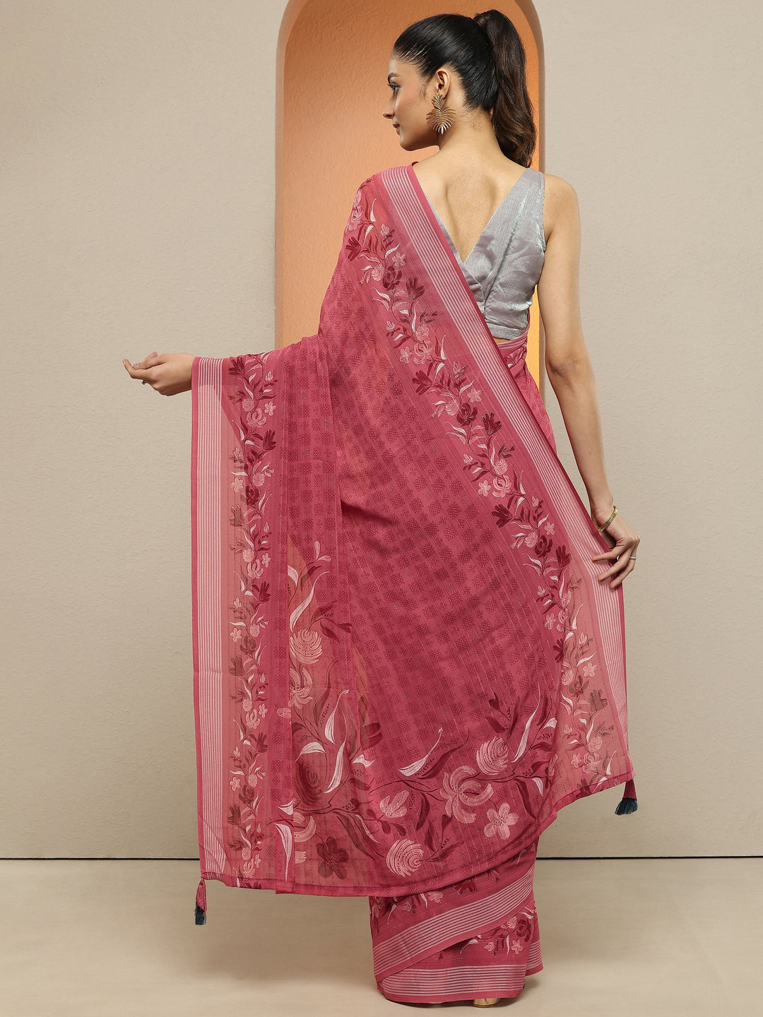 Pink Printed Georgette Saree With Unstitched Blouse Piece