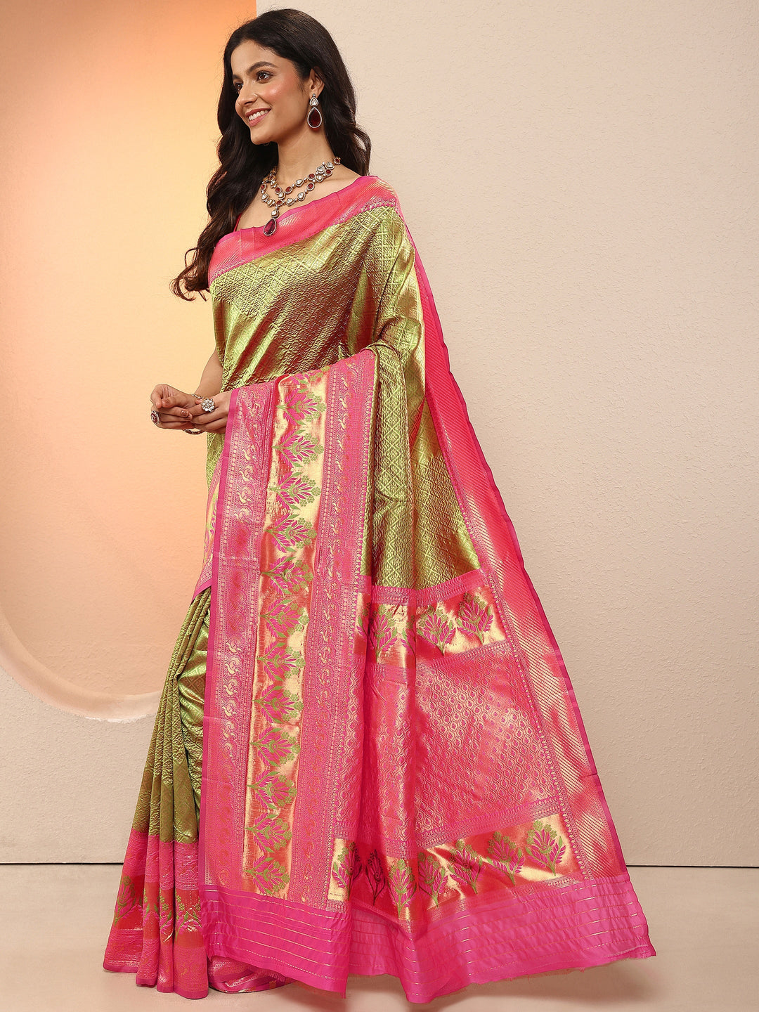 Green Woven Design Silk Blend Sarees With Unstitched Blouse Piece