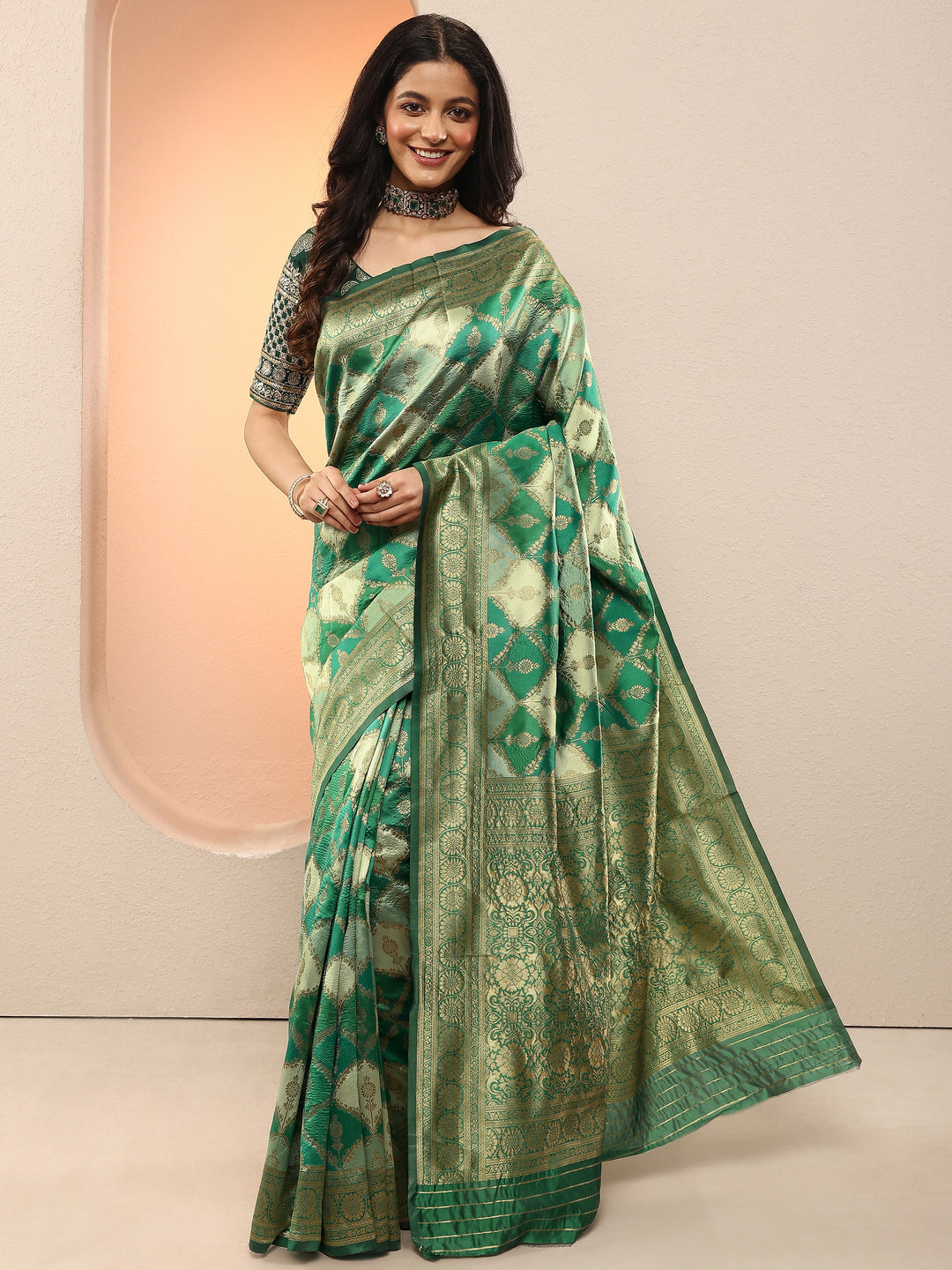 Green Woven Design Silk Blend Sarees With Unstitched Blouse Piece