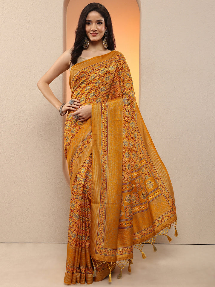 Mustard Printed Silk Blend Saree With Unstitched Blouse Piece