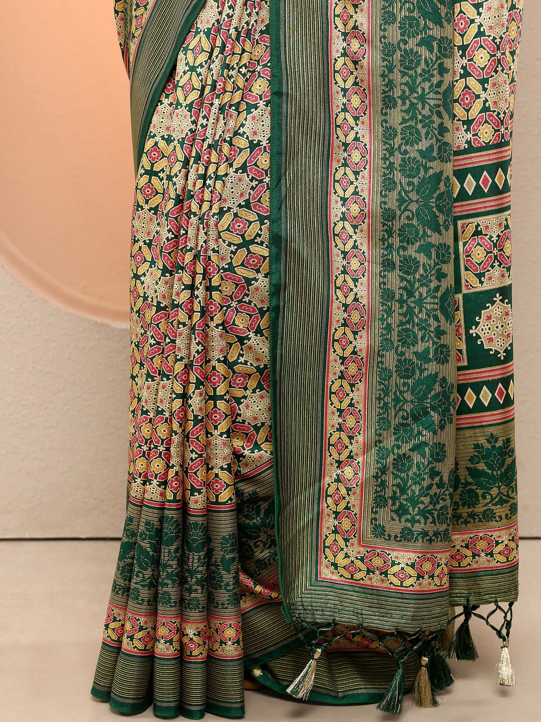 Green Printed Silk Blend Sarees With Unstitched Blouse Piece