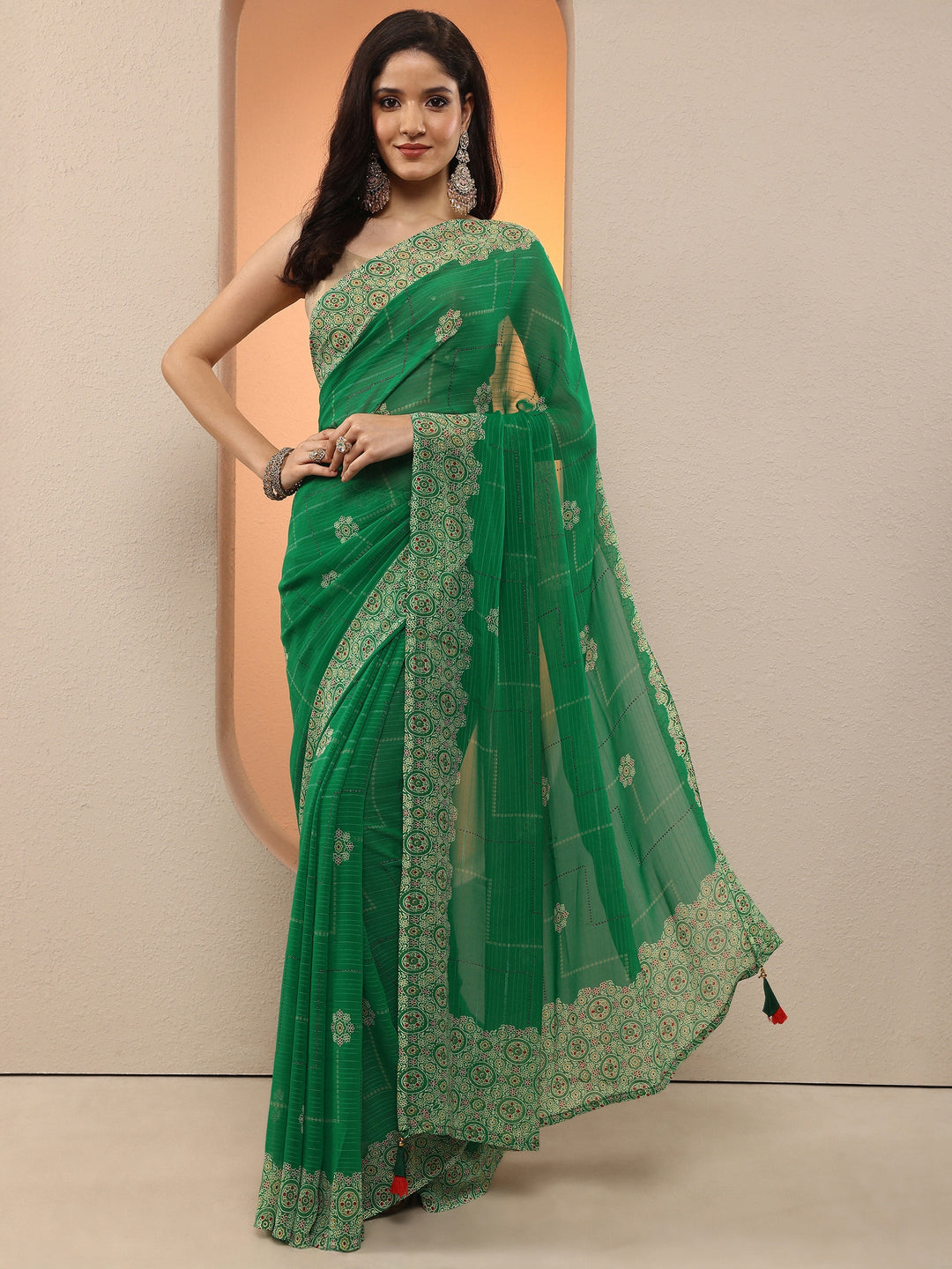 Green Printed Georgette Saree With Unstitched Blouse Piece