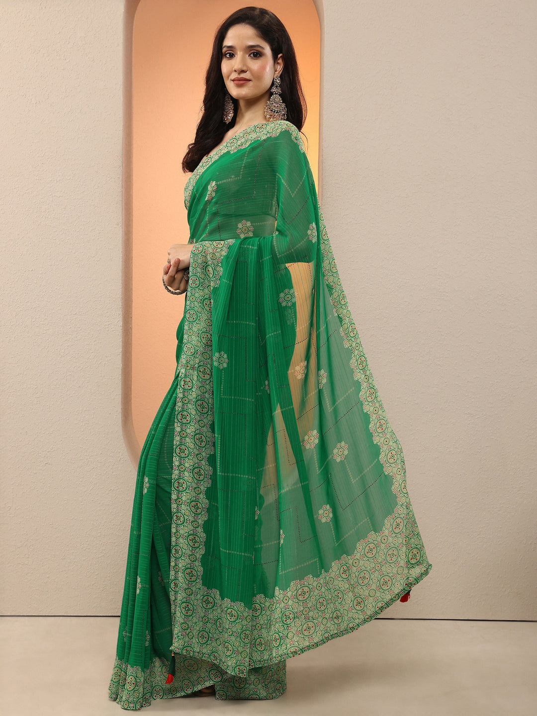 Green Printed Georgette Saree With Unstitched Blouse Piece