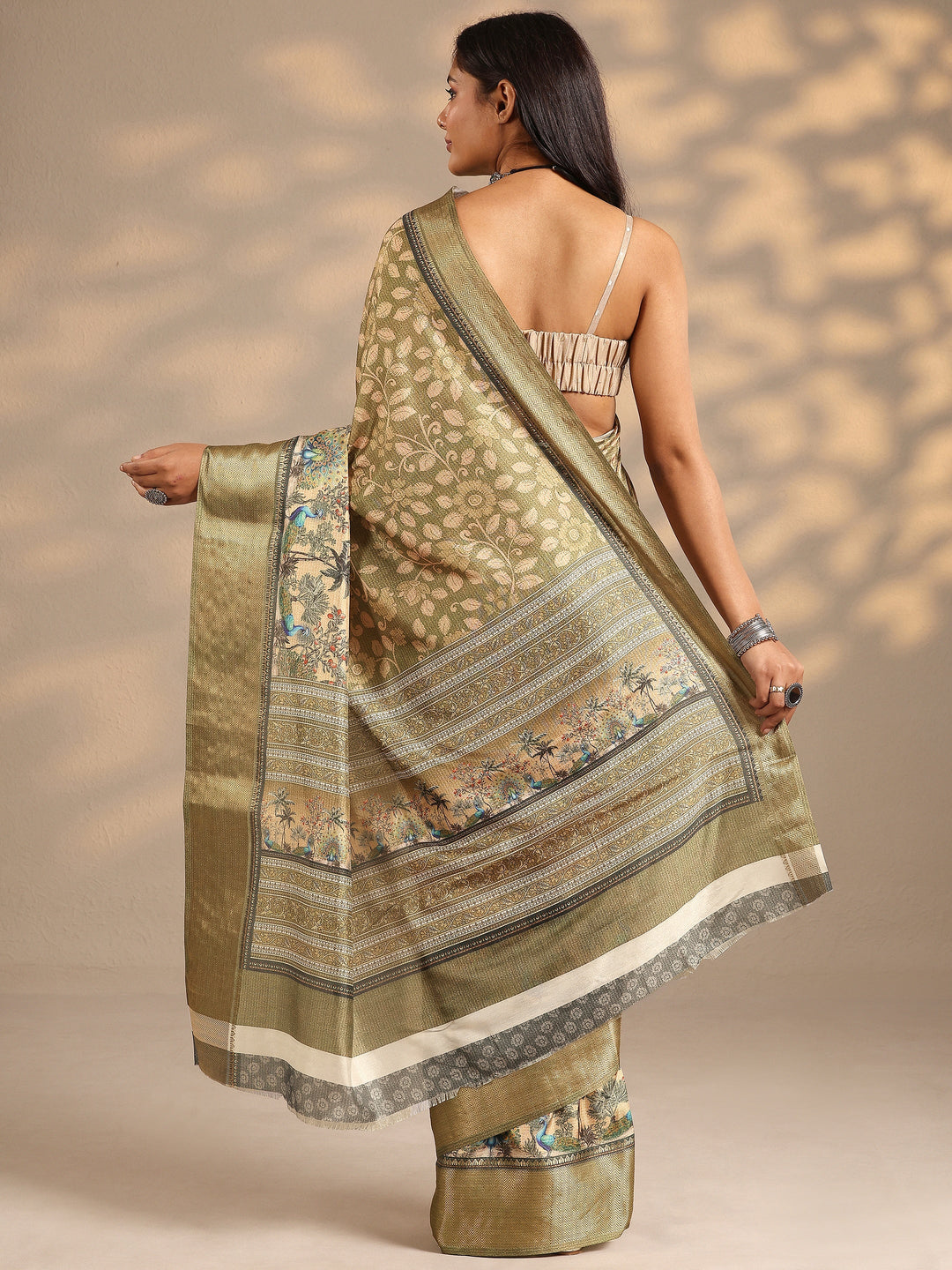 Green Printed Silk Blend Saree With Unstitched Blouse Piece