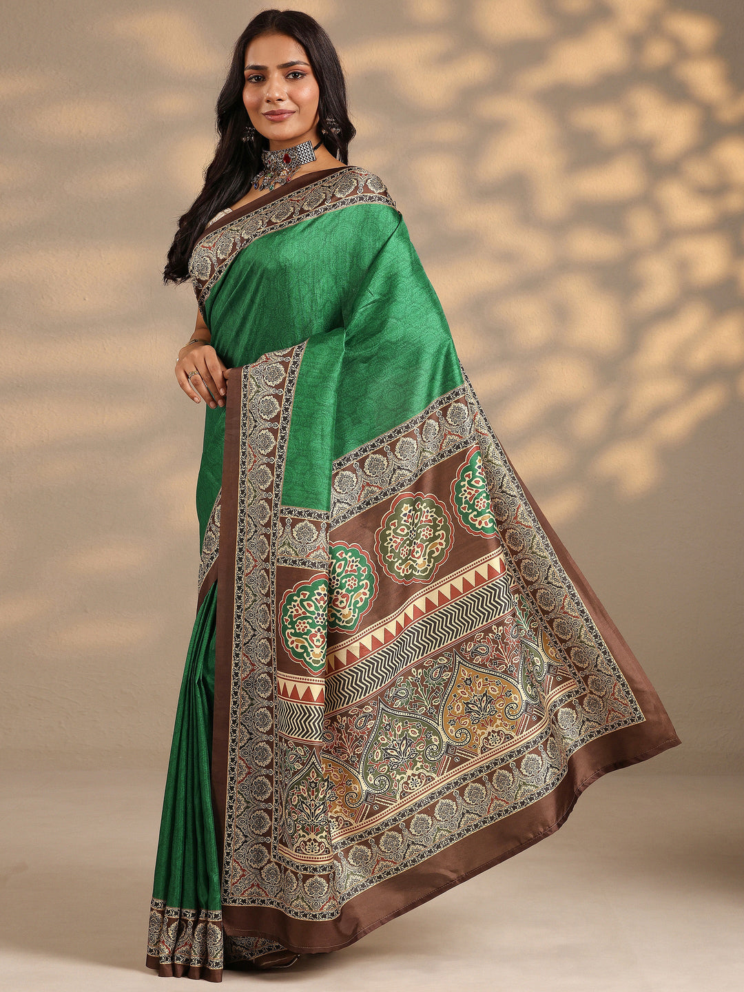 Green Printed Silk Blend Saree With Unstitched Blouse Piece