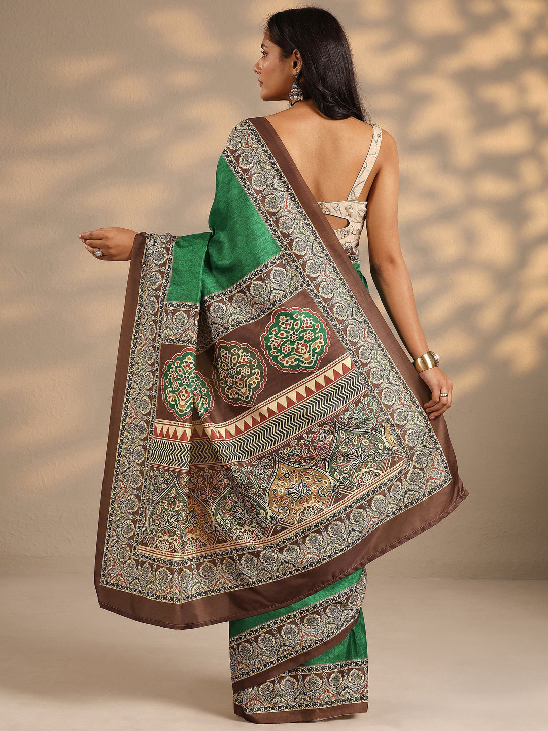 Green Printed Silk Blend Saree With Unstitched Blouse Piece