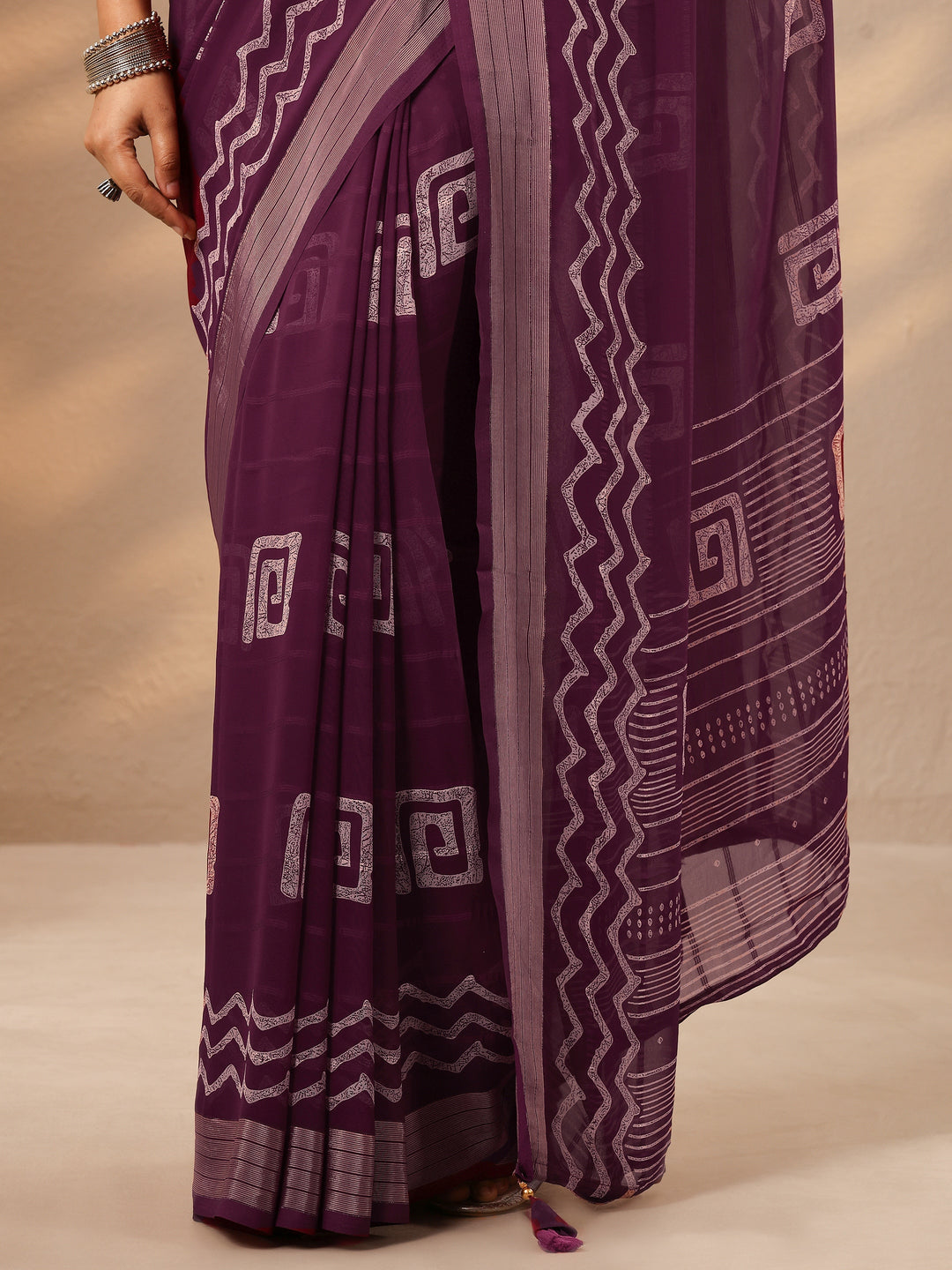 Burgundy Printed Georgette Saree With Unstitched Blouse Piece