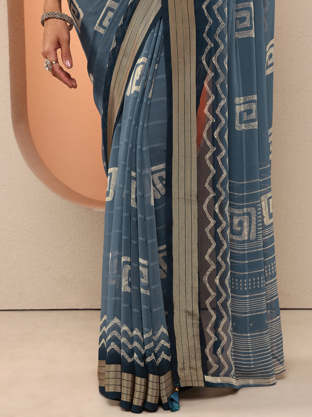 Blue Printed Georgette Saree With Unstitched Blouse Piece