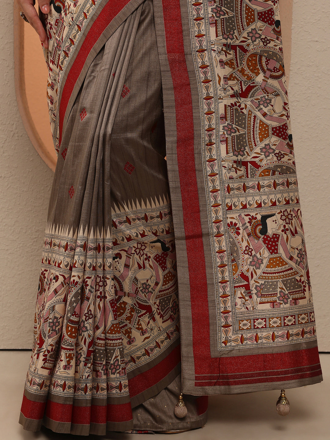 Grey Printed Silk Blend Saree With Unstitched Blouse Piece