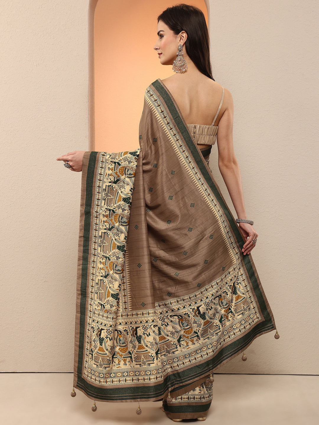 Taupe Printed Silk Blend Saree With Unstitched Blouse Piece