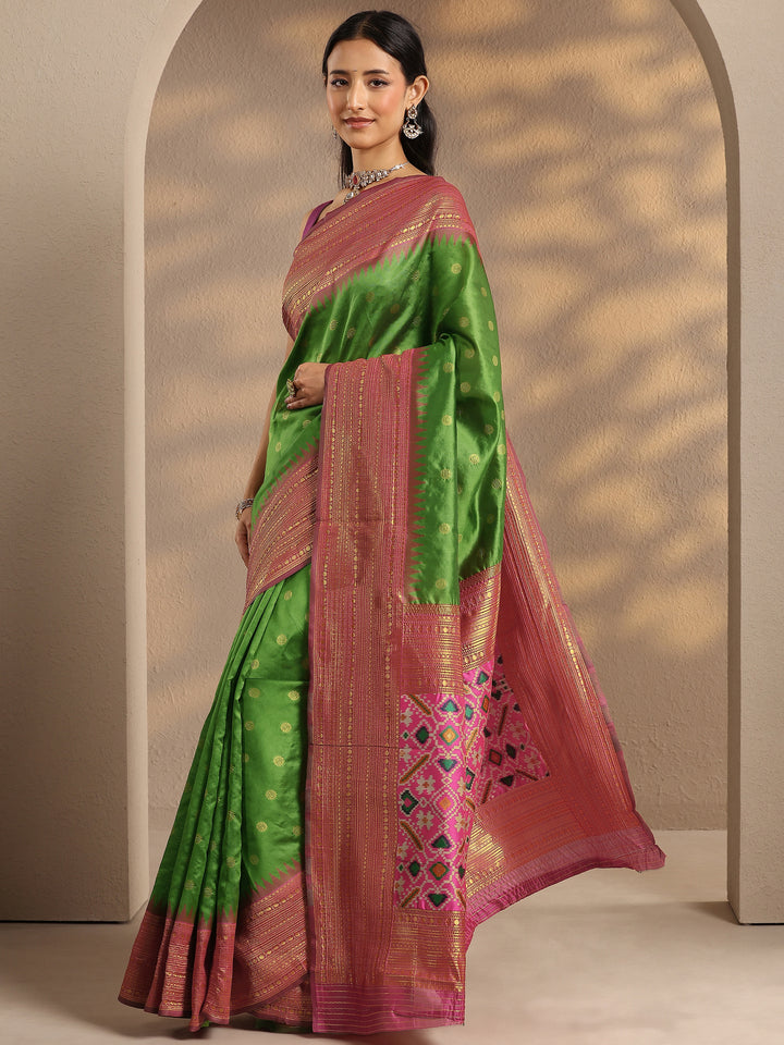 Green Woven Design Silk Blend Saree With Unstitched Blouse Piece