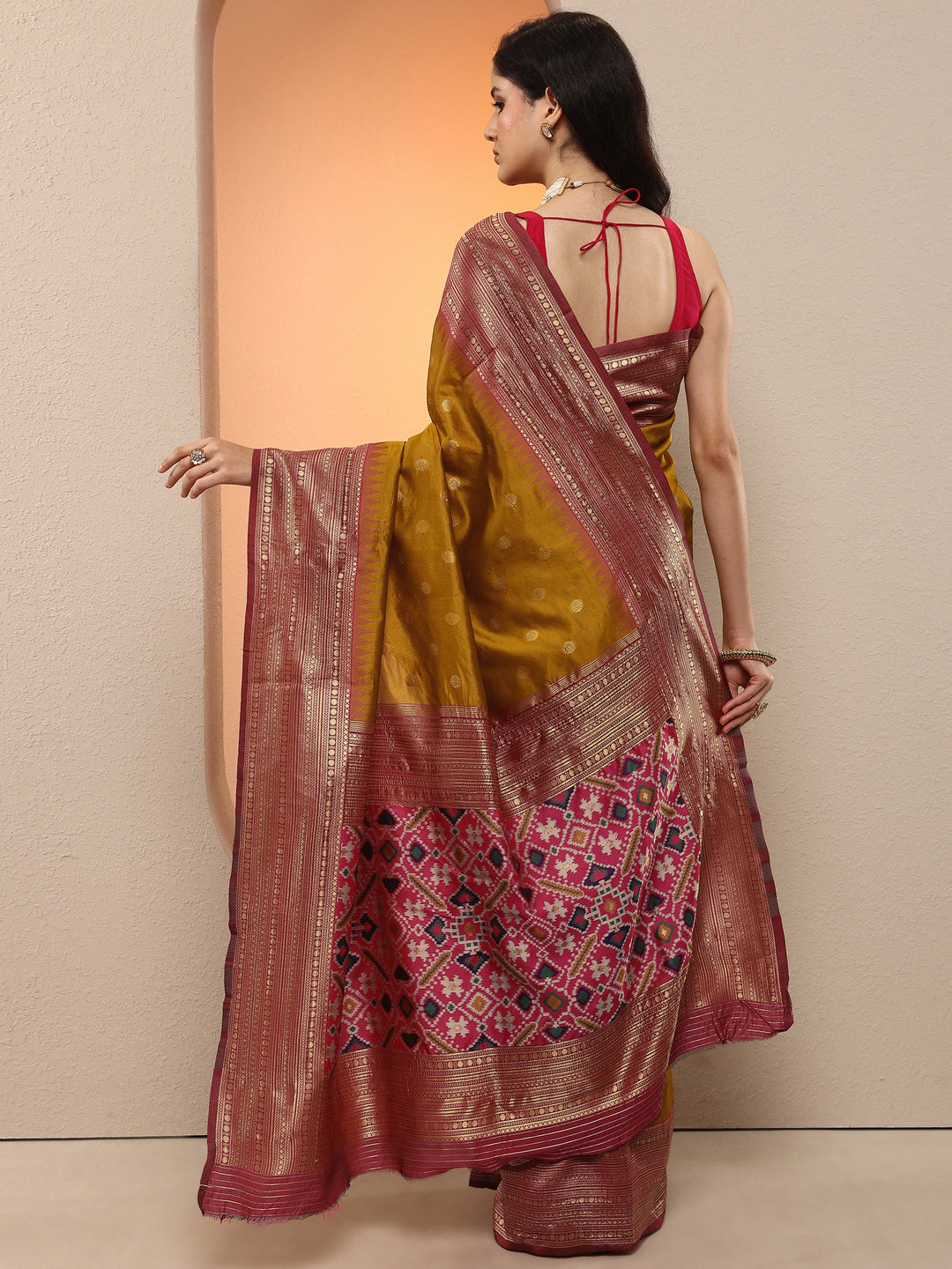 Mustard Woven Design Silk Blend Saree With Unstitched Blouse Piece
