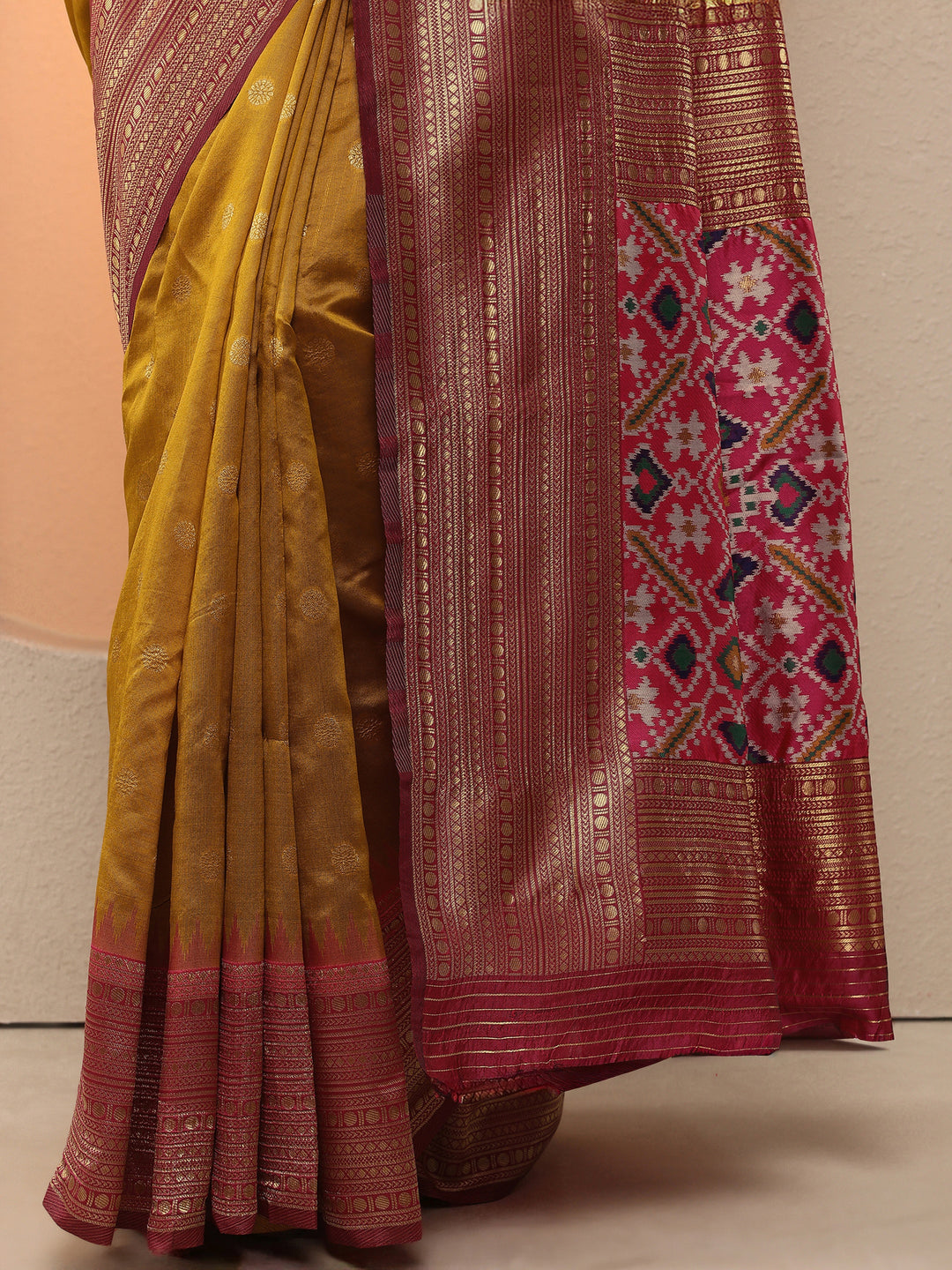 Mustard Woven Design Silk Blend Saree With Unstitched Blouse Piece