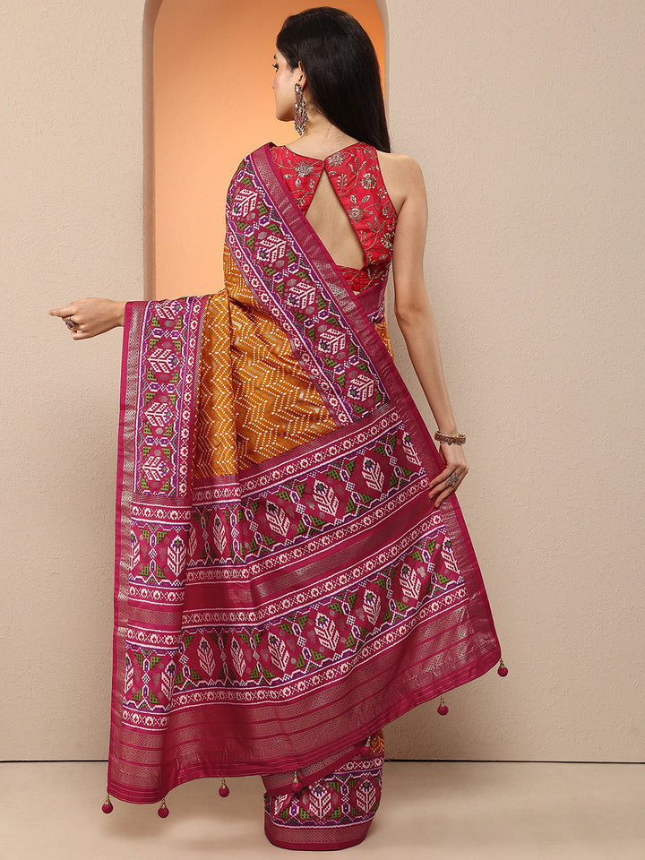 Mustard Chevron Printed Silk Blend Saree With Unstitched Blouse Piece