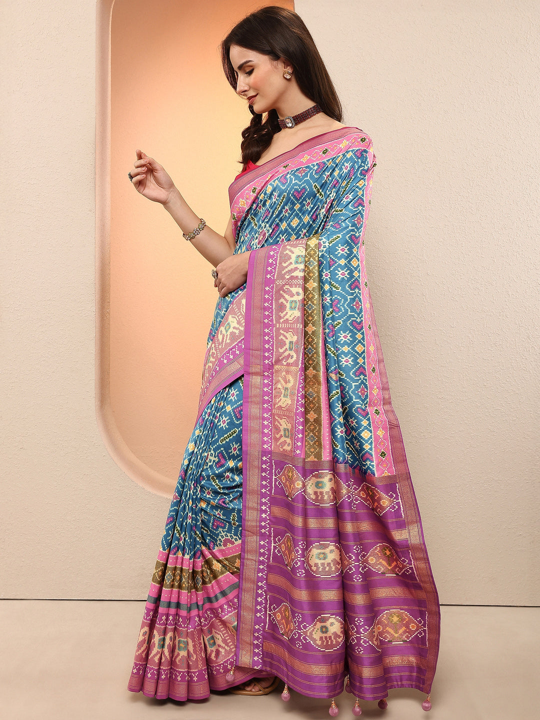 Blue Printed Silk Blend Sarees With Unstitched Blouse Piece