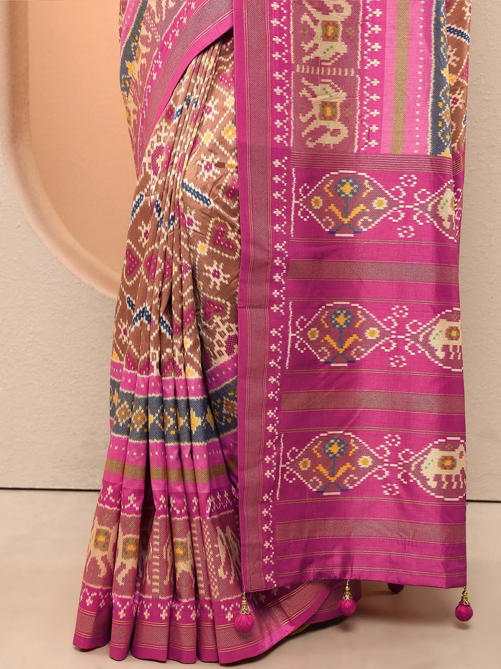 Mustard Printed Silk Blend Sarees With Unstitched Blouse Piece