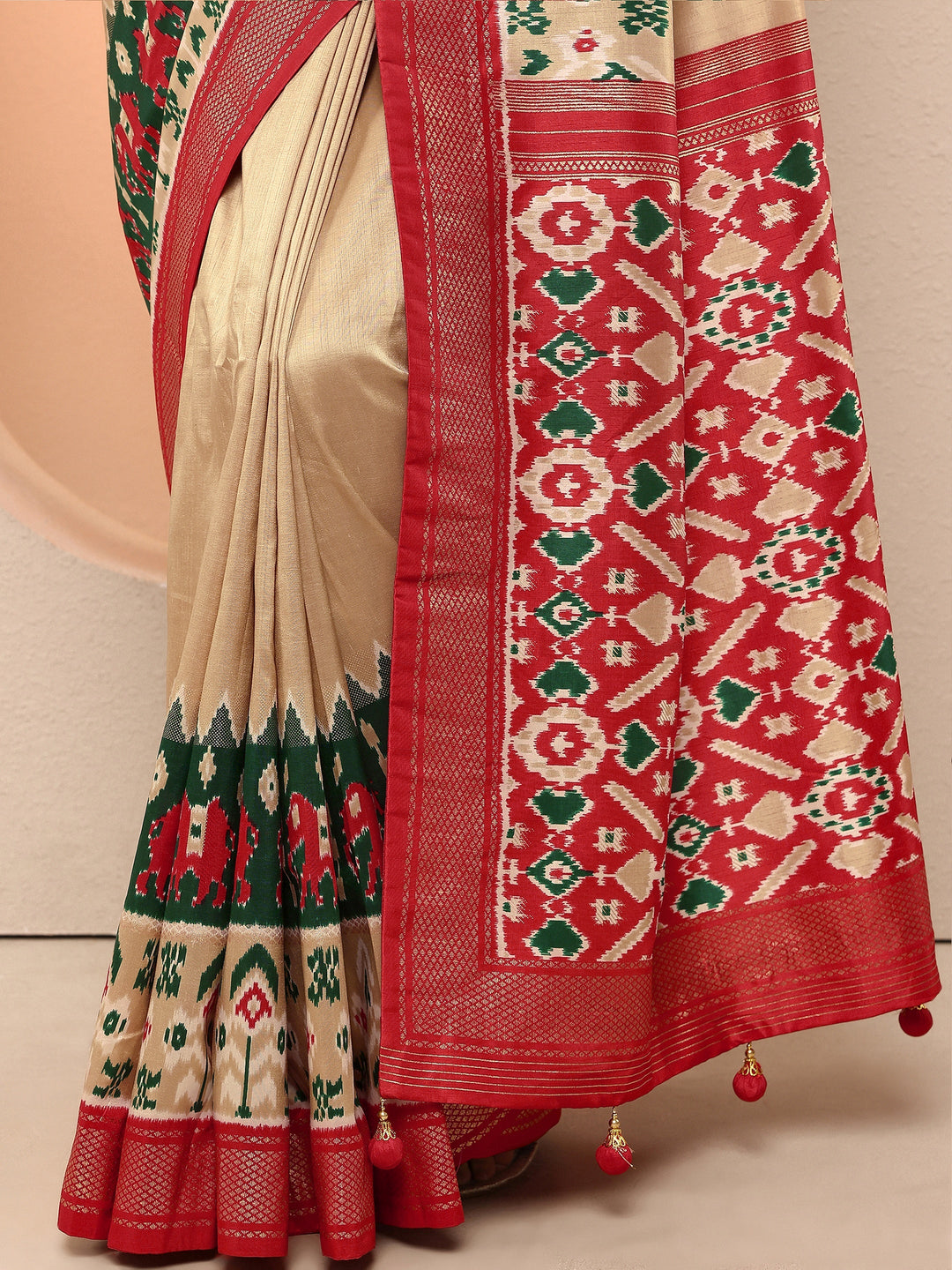 Gold Printed Silk Blend Sarees With Unstitched Blouse Piece