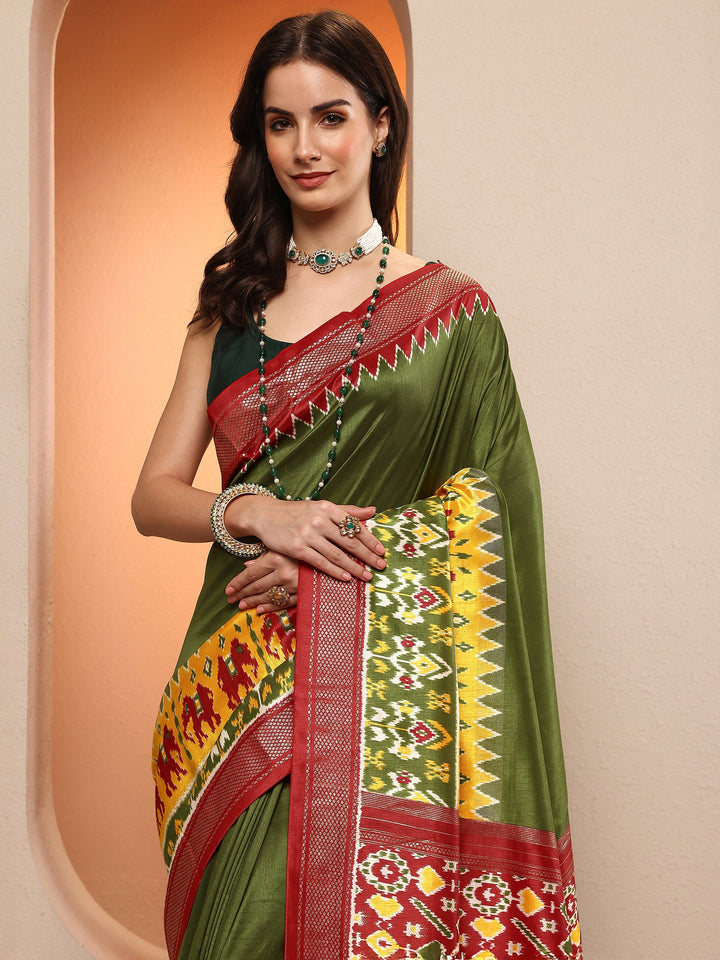 Green Printed Silk Blend Sarees With Unstitched Blouse Piece
