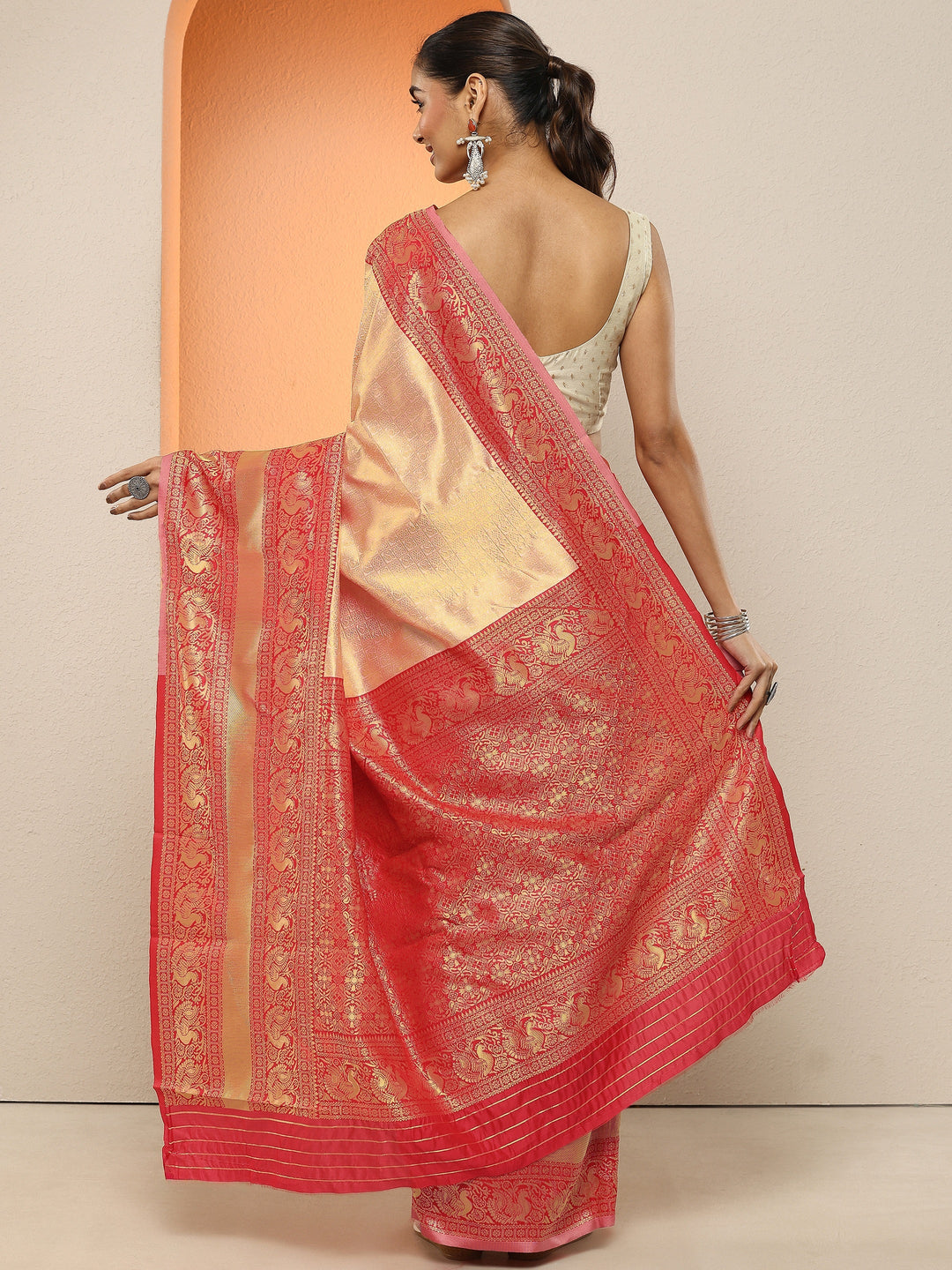 Peach Woven Design Silk Blend Sarees With Unstitched Blouse Piece