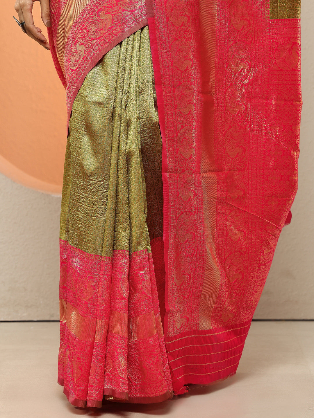 Green Woven Design Silk Blend Sarees With Unstitched Blouse Piece