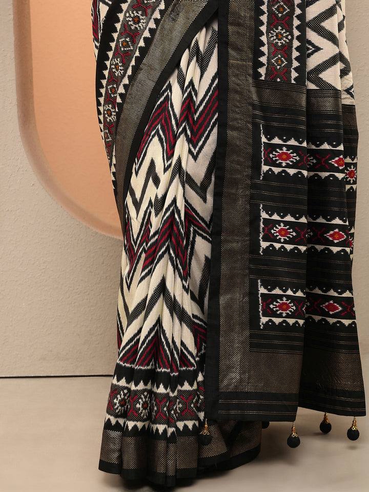 Black Chevron Printed Silk Blend Saree With Unstitched Blouse Piece