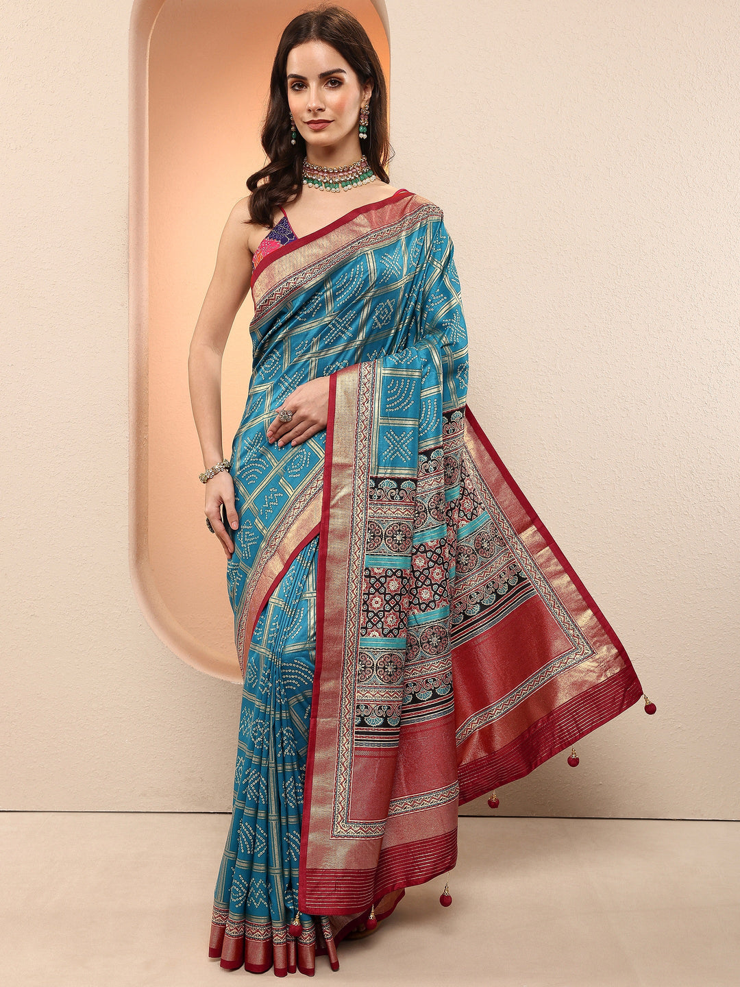 Blue Bandhani Printed Sarees With Unstitched Blouse Piece
