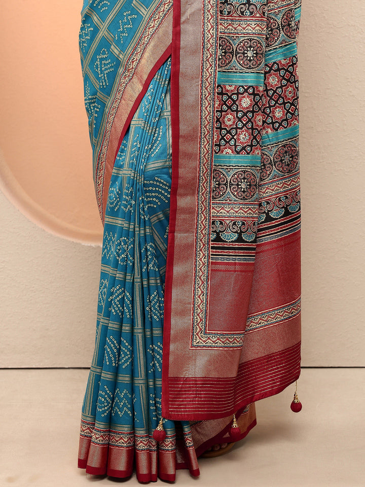 Blue Bandhani Printed Sarees With Unstitched Blouse Piece