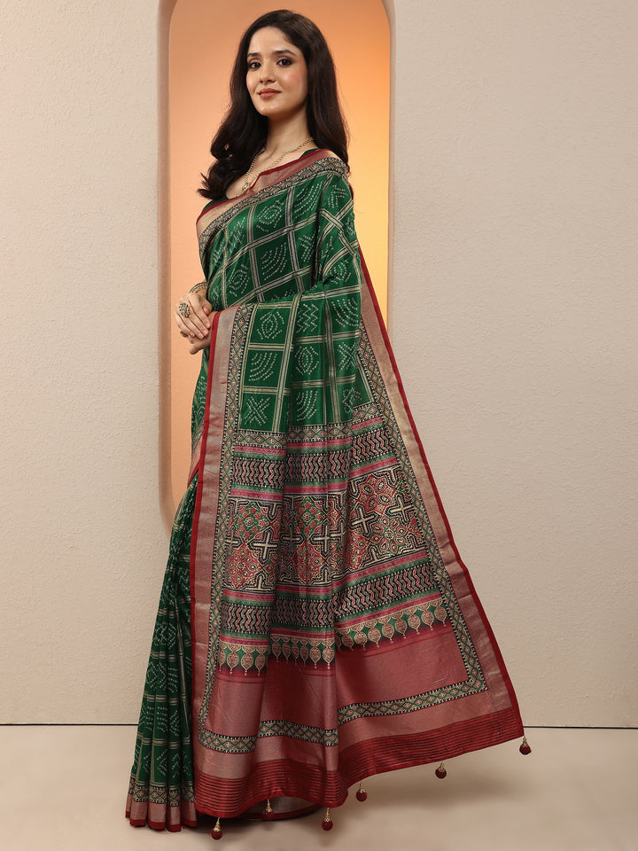 Green Bandhani Printed Silk Blend Saree With Unstitched Blouse Piece