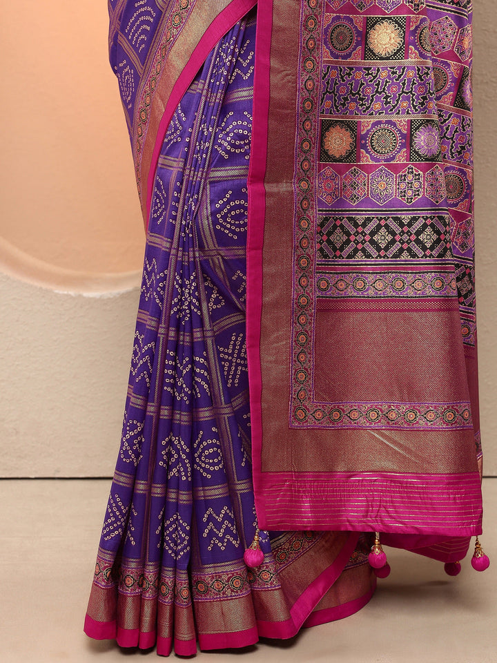 Purple Bandhani Printed Sarees With Unstitched Blouse Piece