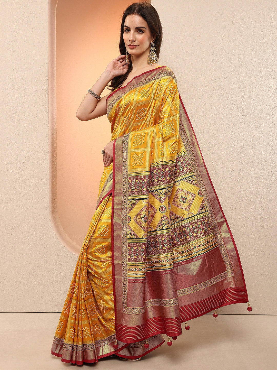 Mustard Bandhani Printed Sarees With Unstitched Blouse Piece