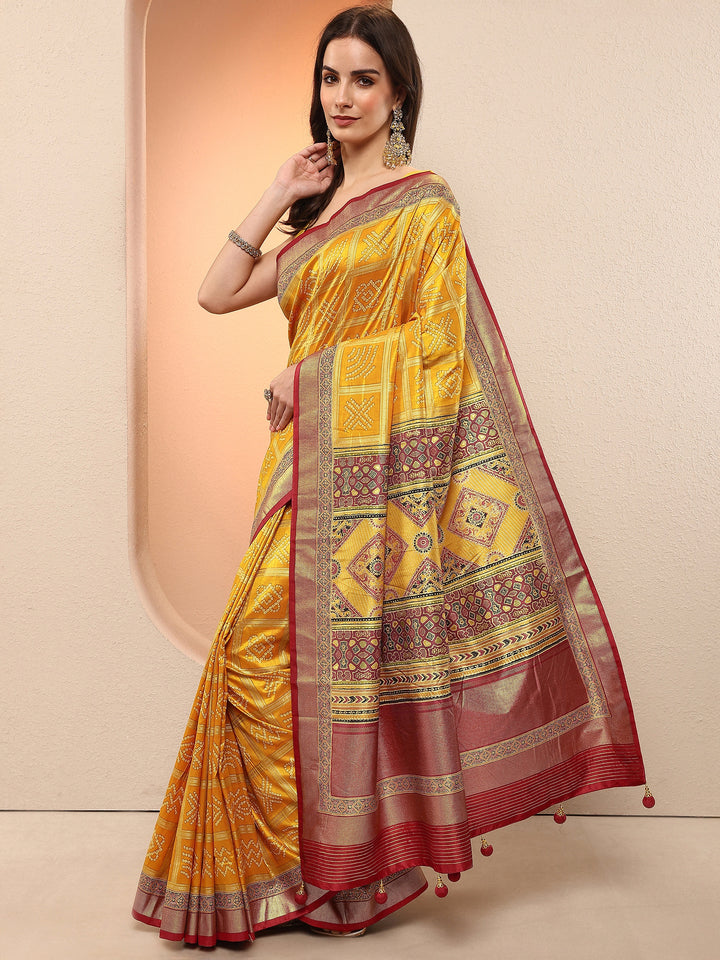 Mustard Bandhani Printed Sarees With Unstitched Blouse Piece
