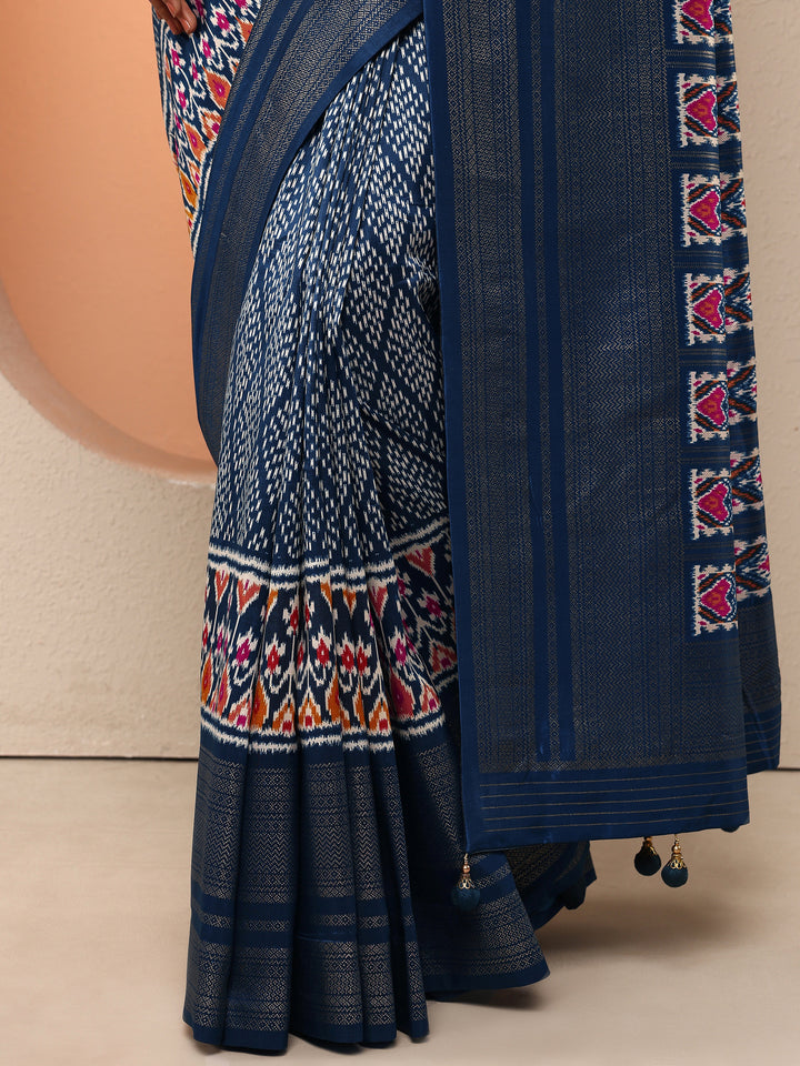 Navy Blue Geometric Printed Silk Blend Saree With Unstitched Blouse Piece