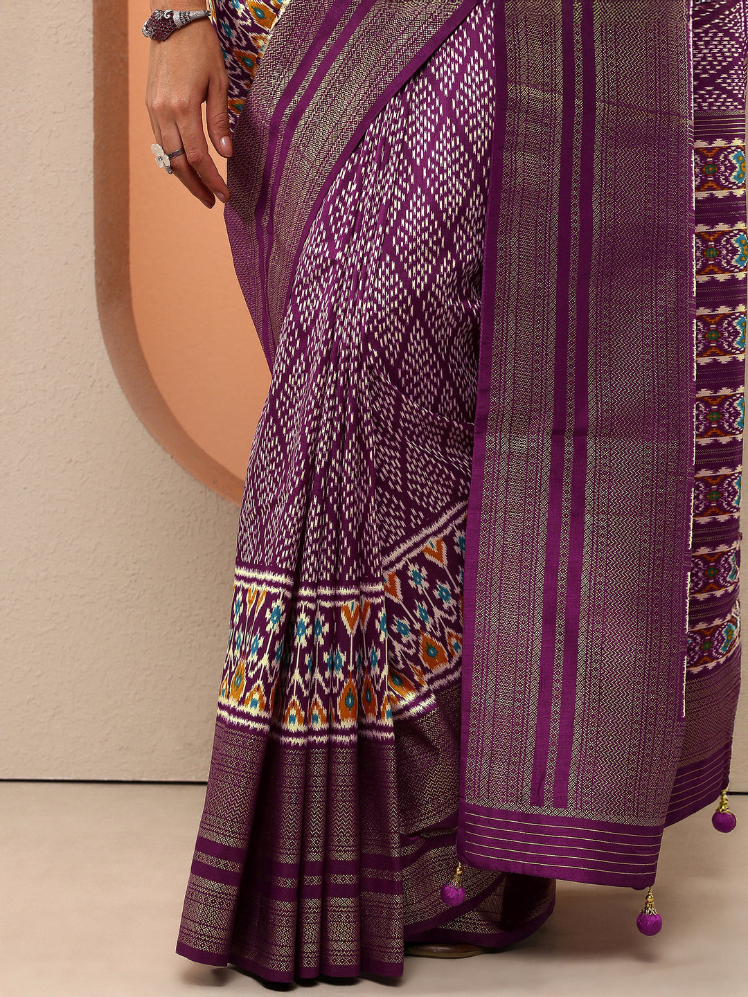 Purple Printed Silk Blend Sarees With Unstitched Blouse Piece