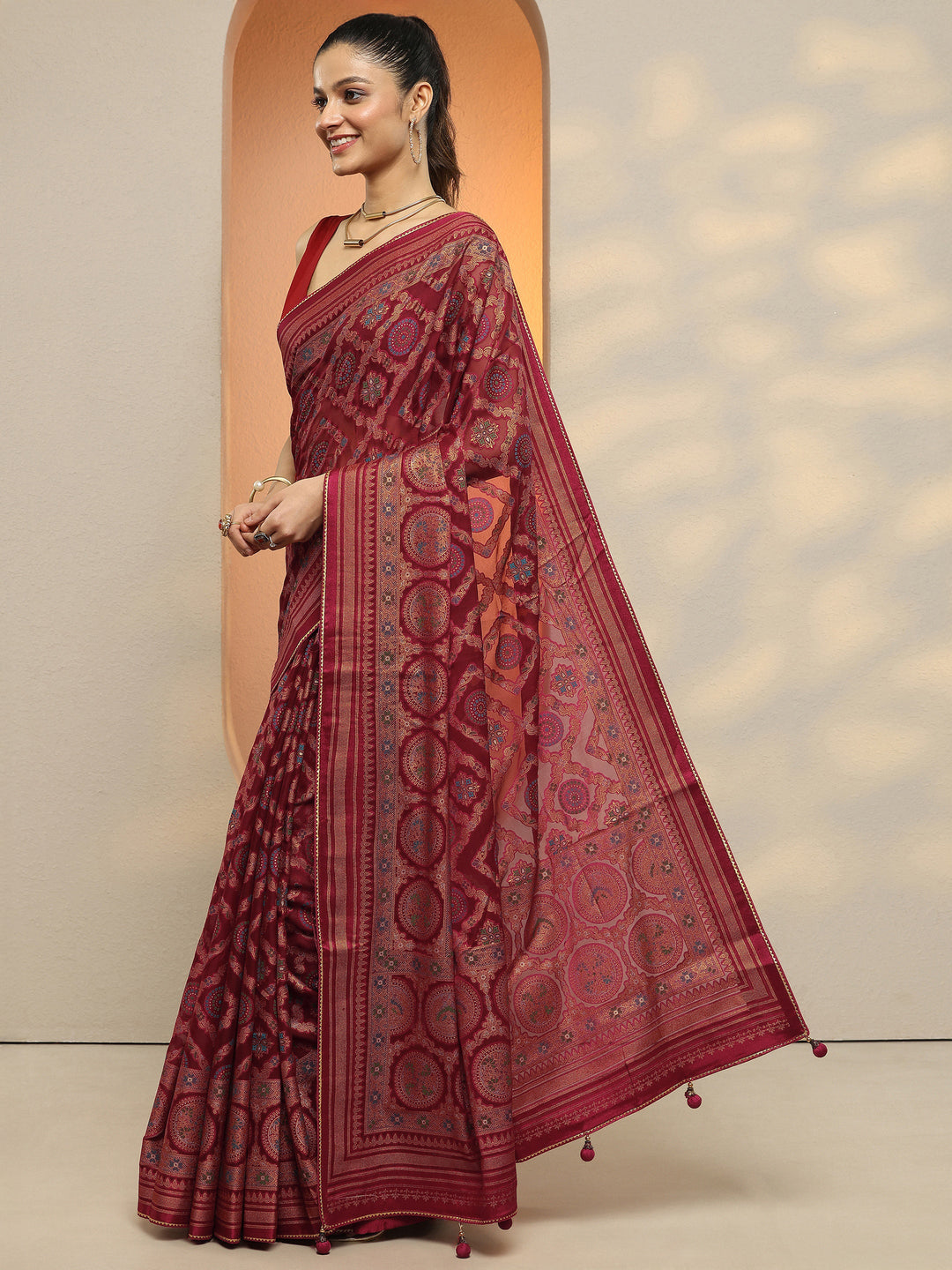 Magenta Printed Georgette Saree With Unstitched Blouse Piece